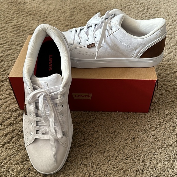 Levis 501 Jeffery WHITE sneakers! ⭐️⭐️⭐️ - Picture 2 of 5